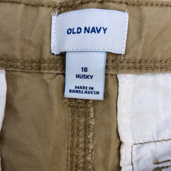 Old Navy 18 Husky Cargo Shorts NWT - Picture 2 of 7